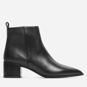 Everlane The Boss Boot pebbled black boots size 6